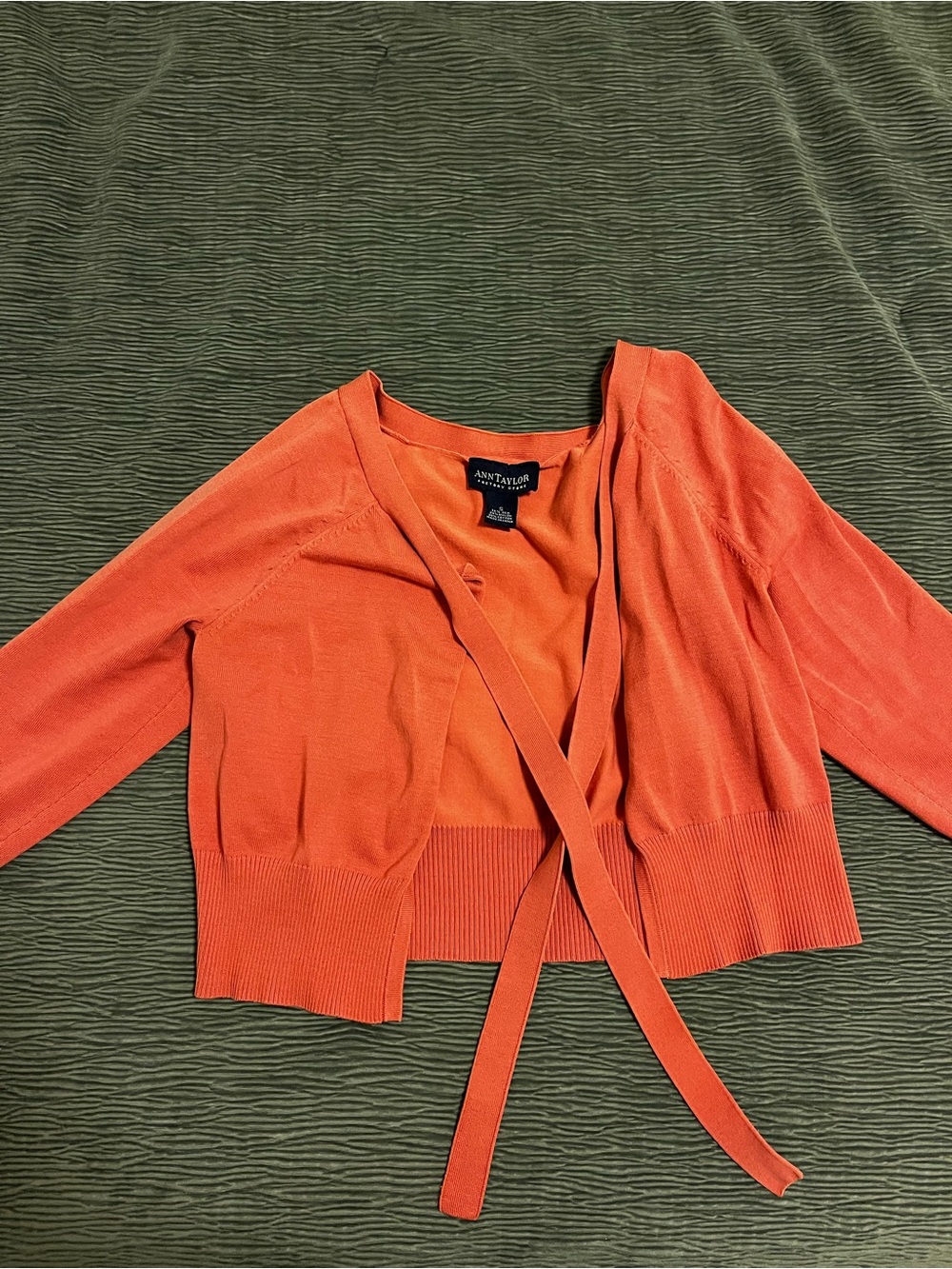 Ann Taylor Pink Tie-Front Cropped Sweater